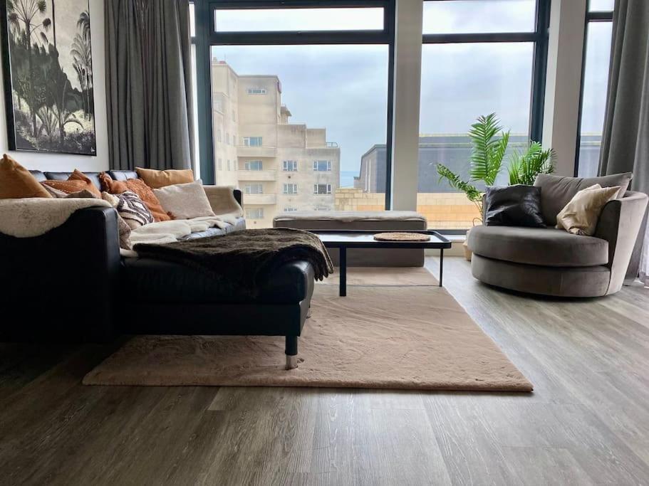 The Pad By The Beach Penthouse Apartment With Sunset And City Views Bournemouth Exterior photo